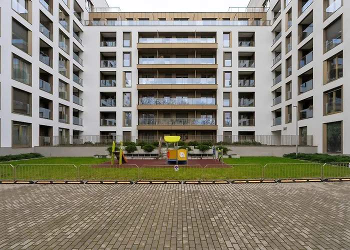 City Center Apartments With Gym & Free Garage Poznan By Noclegi Renters