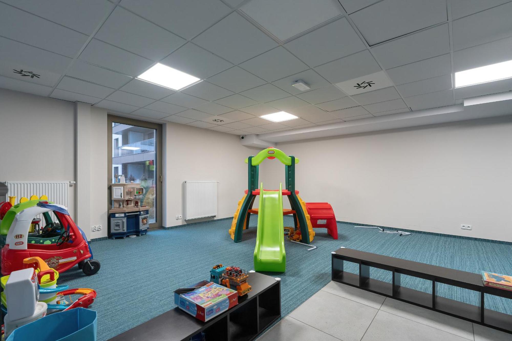Center With Gym & Free Garage By Renters * Poznaň